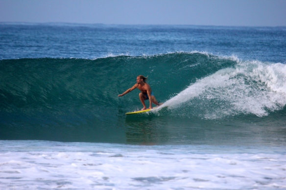 surfare naken